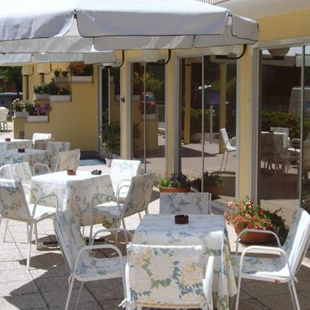 Hotel Montecarlo Nord ريميني المظهر الخارجي الصورة